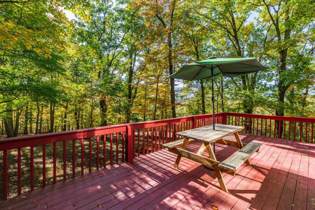 Hot Tub, Large Deck, Wifi, Fire Pit At Chalet Cabin Morton Grove Exterior photo